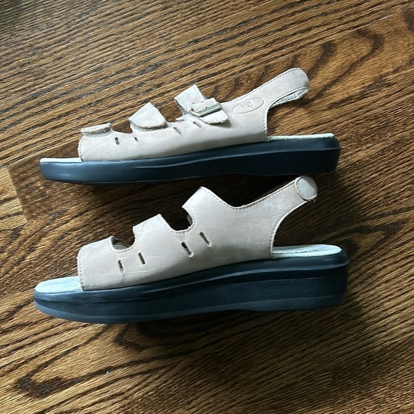 Propet easy walker Women's sandals size 8.5 - Picture 6 of 13